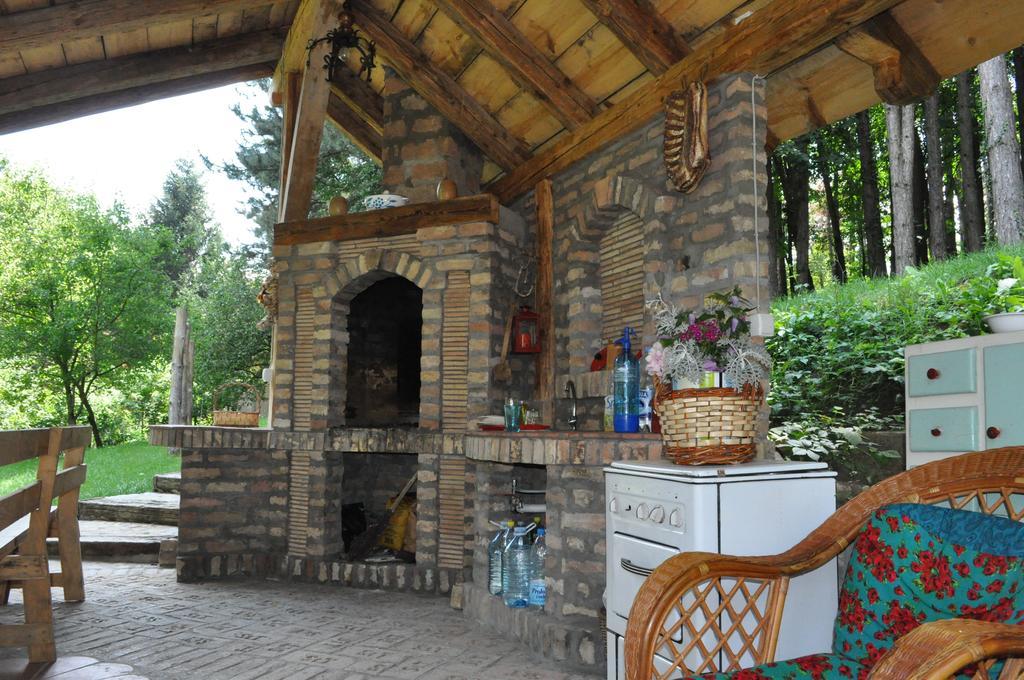 Apartments Borove Noci Rednek Kültér fotó