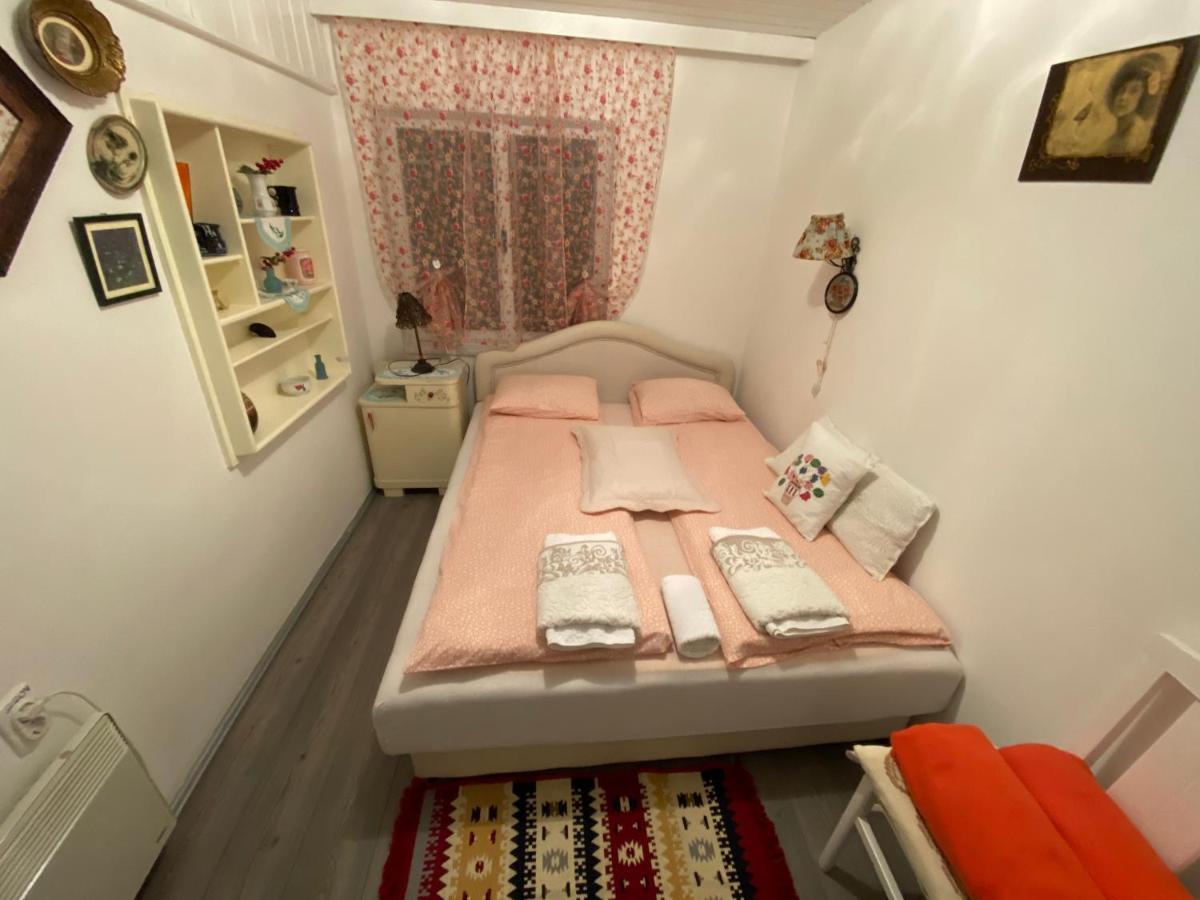 Apartments Borove Noci Rednek Kültér fotó